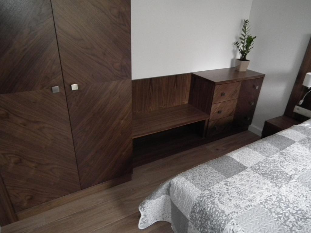 Pod Modrzewiami Apartment กรินีซา ดรอยจ์ ภายนอก รูปภาพ