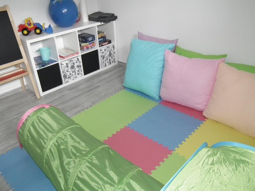 Pod Modrzewiami Apartment กรินีซา ดรอยจ์ ภายนอก รูปภาพ